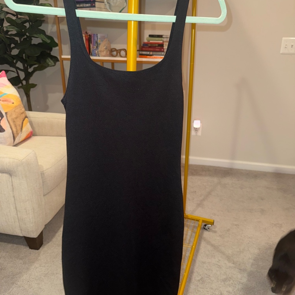 Elegant Black Sleeveless Dress